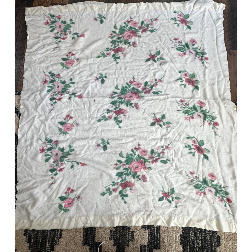 Vintage 70s Pink Rose Twin Size Acrylic Blanket Satin Trim 64x70 Cottagecore - Picture 5 of 8